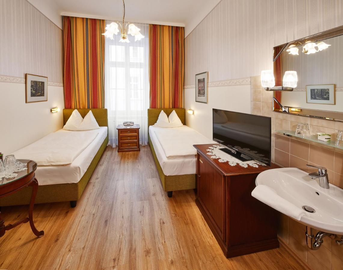 Austria - 3*